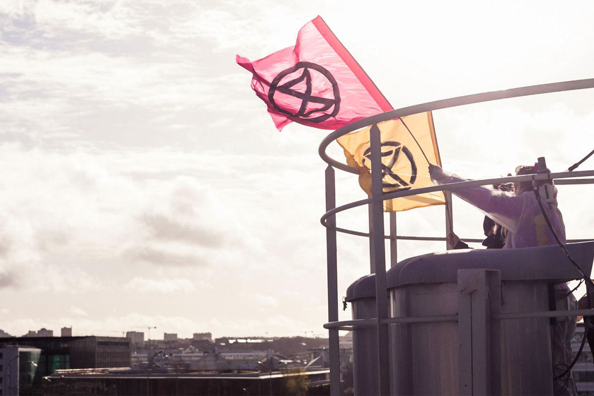 Extinction rebellion - WE ARE CLEAN - CLEAN LIVING Image